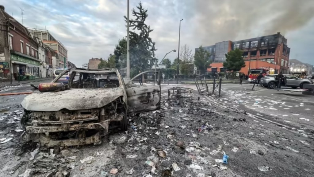 Fourth night of protests in France result in over 1,300&nbsp;arrested